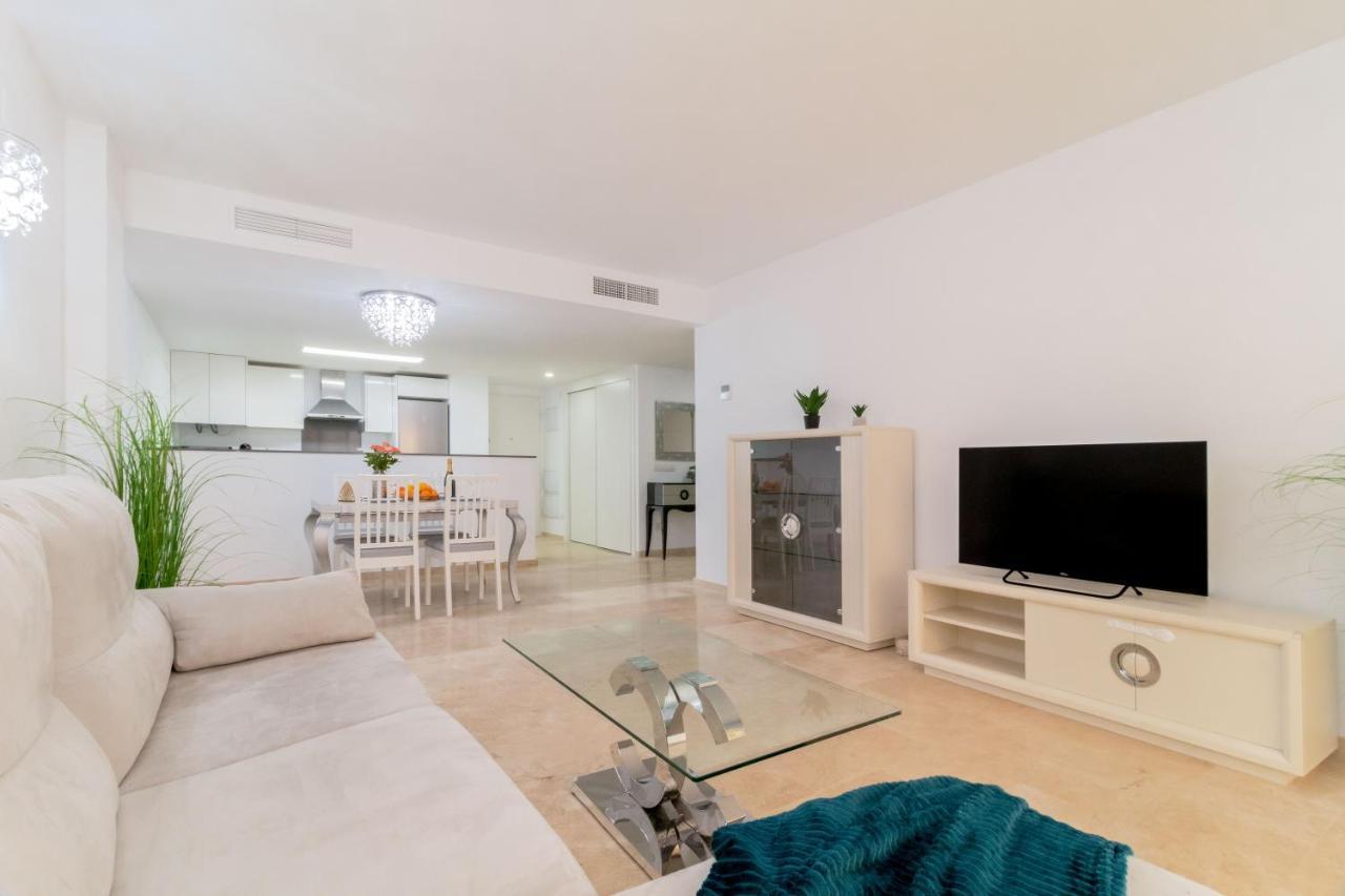 La Recoleta Apartment Торевиеха Екстериор снимка