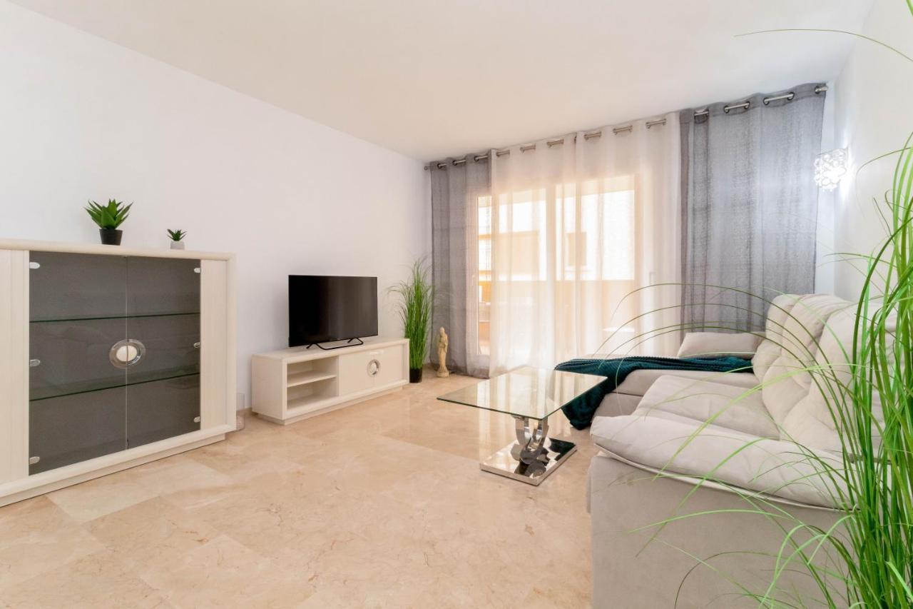 La Recoleta Apartment Торевиеха Екстериор снимка