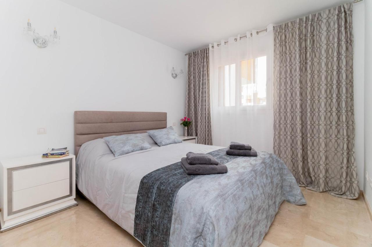 La Recoleta Apartment Торевиеха Екстериор снимка