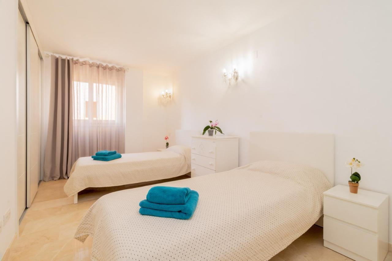 La Recoleta Apartment Торевиеха Екстериор снимка